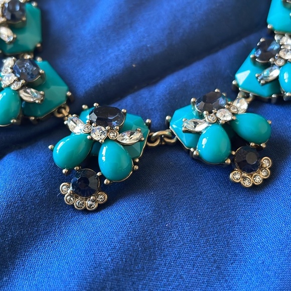 J. CREW teal stones & crystal statement necklace - Picture 3 of 3